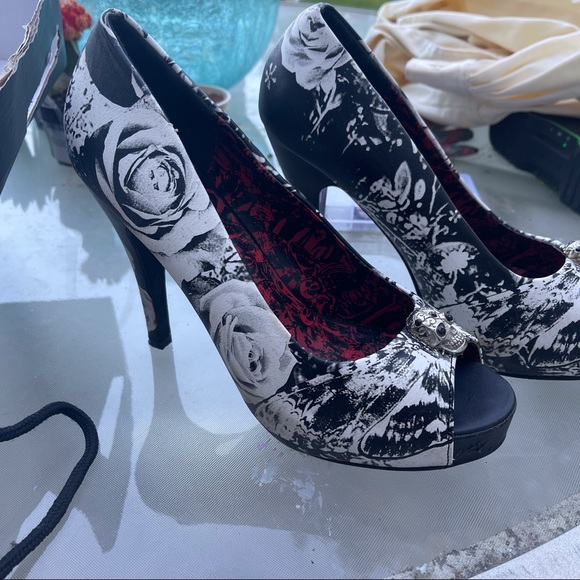 Iron Fist OMG Platform Skulls Roses Peep Toe Heels Rockabilly 9 - Picture 3 of 7